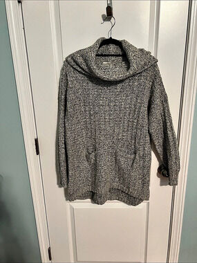 RD Style Gray Cowl Neck Sweater Like New